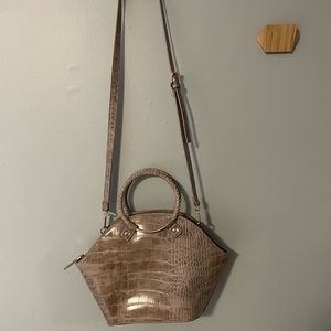 Cato Tan Crossbody purse. Like New.